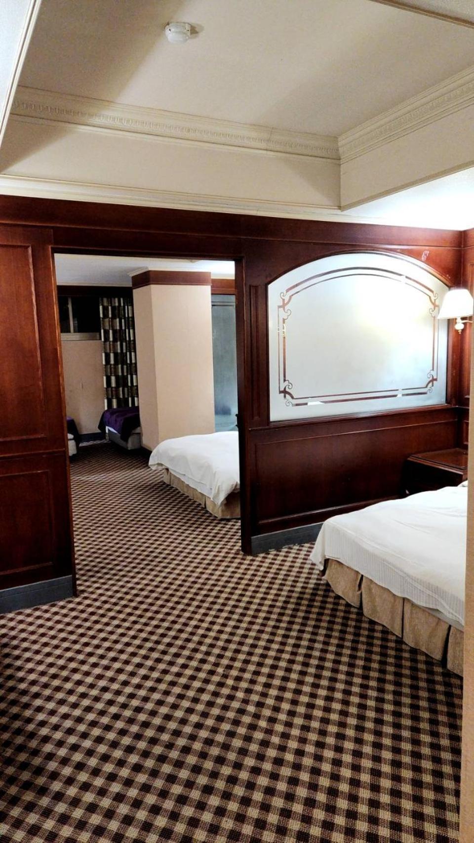 Duke Business Hotel Таоюань Экстерьер фото