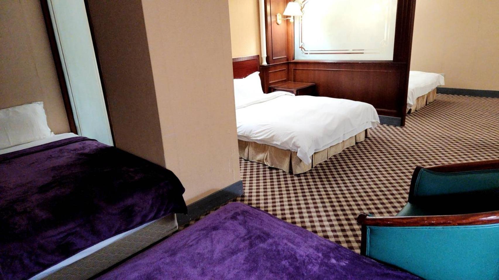 Duke Business Hotel Таоюань Экстерьер фото